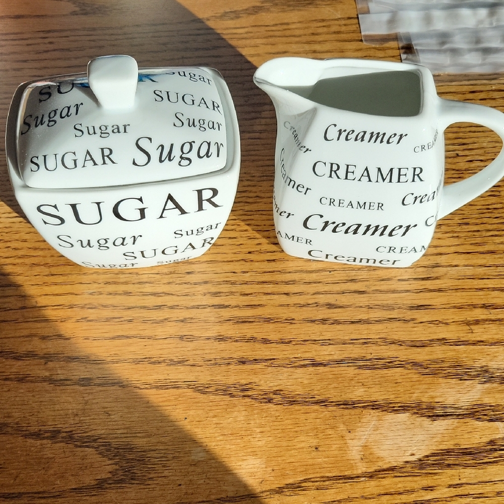Sugar Bowl And Creamer Set